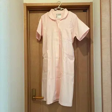 간호사복 폴리에스테르 100% 핑크 원피스