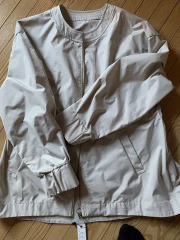 베이지 노카라 자켓 허리밴딩