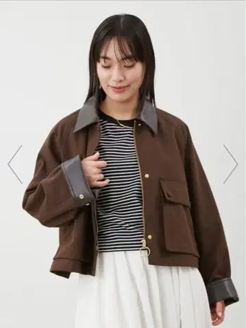미라 오웬 숏 텐트 실루엣 헌팅 자켓