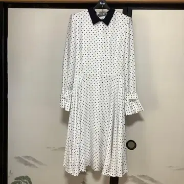 르네 도트 무늬 긴팔 원피스