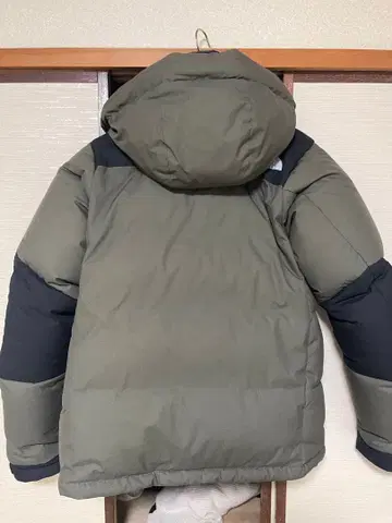 THE NORTH FACE 다운 자켓 올리브 그린
