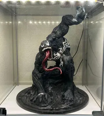 소프트 비닐 베놈 피규어