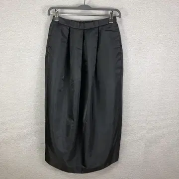 ella cocoon satin memory skirt 블랙