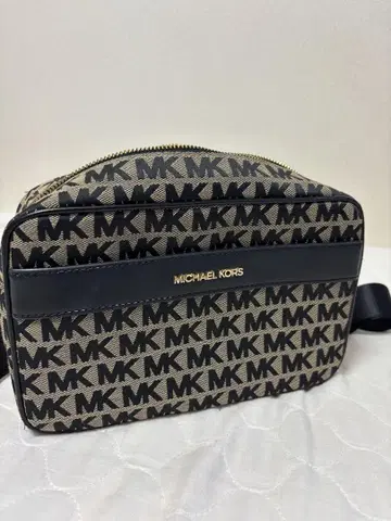 MICHAEL KORS MK 로고 숄더백