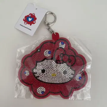 오사카 간사이 만박 미야쿠미야쿠 산리오 키티 반짝이 가죽 키링