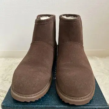 EMU 브라운 어그 부츠