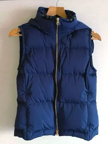 [ 새상품급 ] Eddie Bauer 네이비 다운 베스트 후드 부착