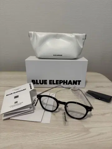택 포함 새상품 BLUE ELEPHANT