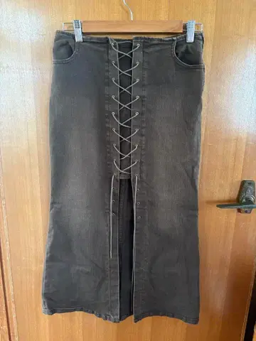 LAGUA GEM LACE UP 데님 스커트