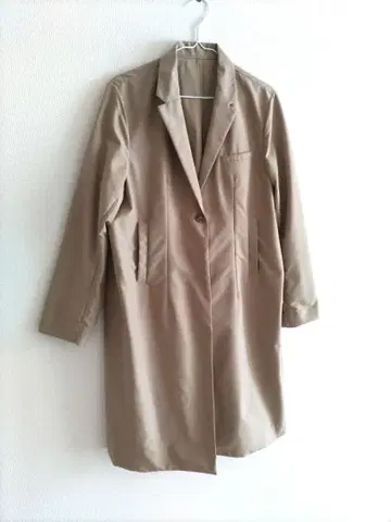 베이지 롱 코트 L 사이즈 사용감 있음