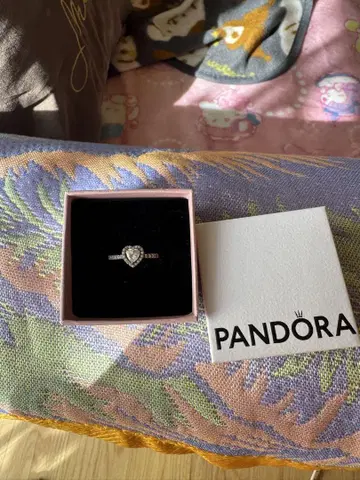 PANDORA 하트 모양 반지와 귀걸이 세트