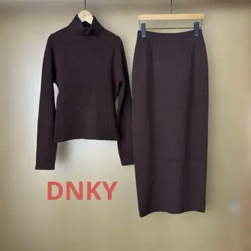 새상품급! DNKY 다나카란 니트 셋업 브라운 사이즈 P