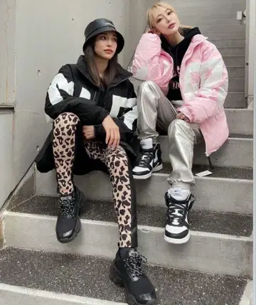 mirror9 아이콘 다운