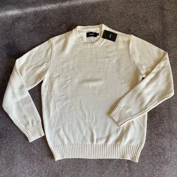 HUF 아이보리 크루넥 스웨터