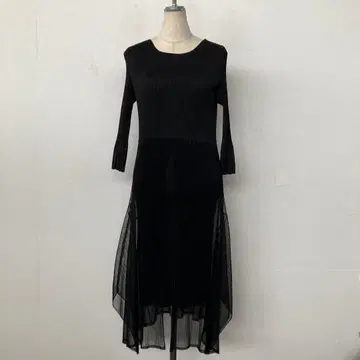 Liebe 아비스테 플리츠 원피스 블랙