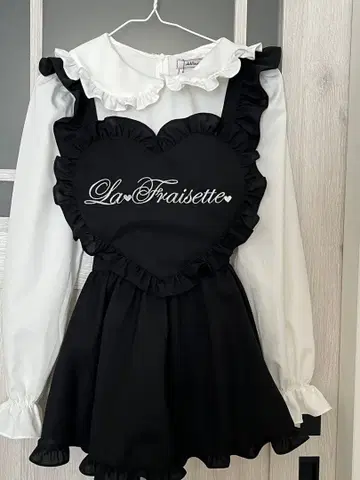 앙크루즈 하트 에이프런 셋업 원피스 M 사이즈