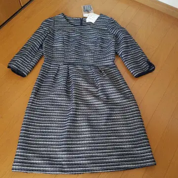 EMM A 제임스 짙은 파랑 스트라이프 긴팔 원피스 11호