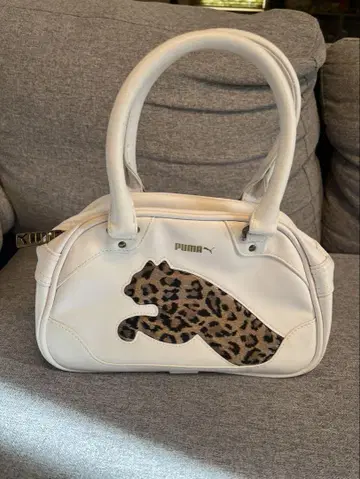 PUMA 화이트 핸드백 레오파드 무늬