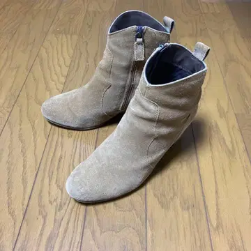 베이지 스웨이드 숏부츠