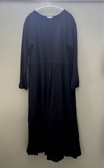 Samansa Mos2 사만사 모스모스 컷 절개 페치 원피스 블랙