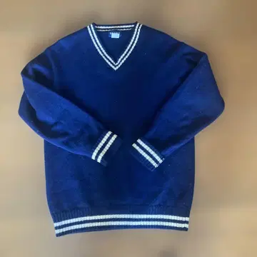 BEAMS 네이비 V넥 스웨터 M