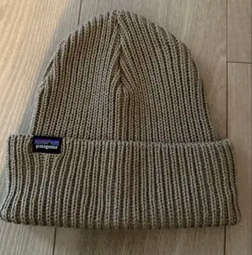 patagonia 베이지 계열 니트 모자