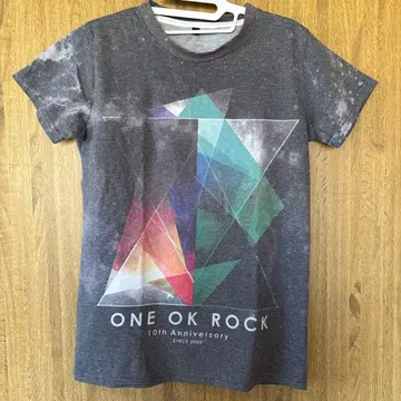 ONE OK ROCK 10주년 기념 티셔츠