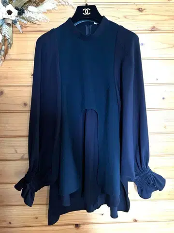 새상품급 엔폴드 M 콤비 풀오버 네이비 하이넥 블라우스 사이즈 38