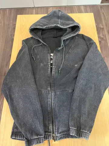 HUF 다크 그레이 후드티 S