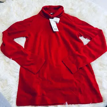 [미사용 새상품] UNIQLO 히트텍 레드 터틀넥 스웨터 M 빨간색