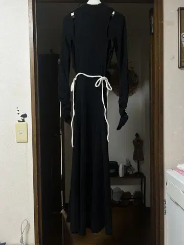 Yilon(이로) Cutout design op 니트 롱 원피스