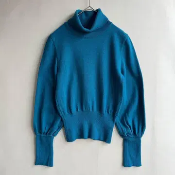 TAFFETA 타프타 여성용 하이넥 크롭 스웨터 스카이블루 파랑