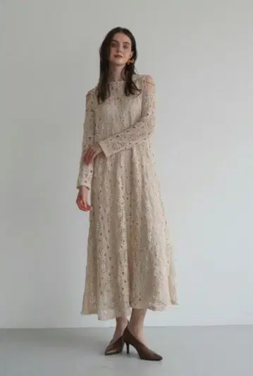 [ Acka. ] flare chemical lace one-piece