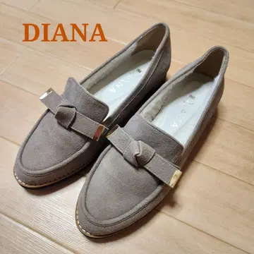 [ 새상품급 ] DIANA 다이애나 스웨이드 로퍼 내 보아