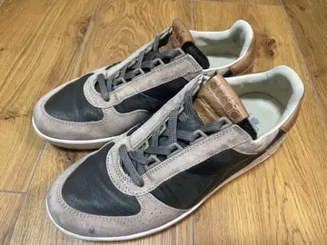 새상품급 diadora HERITAGE (디아도라 헤리티지)