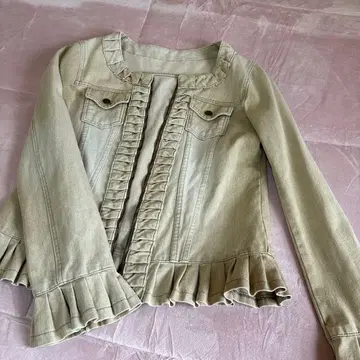 카키 프릴 디자인 노카라 자켓
