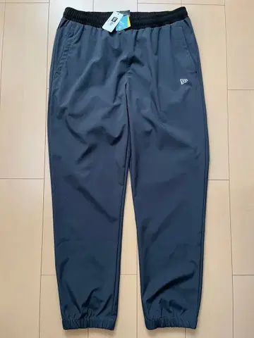 NEW ERA 라이트 쉘 팬츠 그레이 XL 사이즈