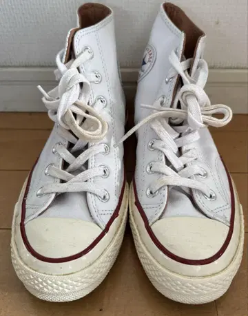 미사용 새상품 CONVERSE 가죽 스니커즈 화이트 23cm