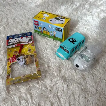 스누피 토미카 2대 + 덤 키링 포함