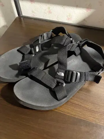 THE NORTH FACE 블랙 스포츠 샌들
