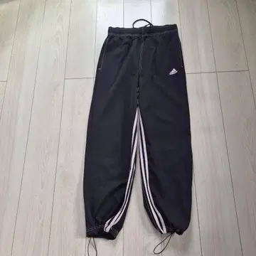 미사용 새상품 adidas 블랙 조거 팬츠 XL