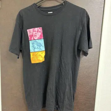 [ HUF ] 코믹풍 디자인 T셔츠 M 사이즈