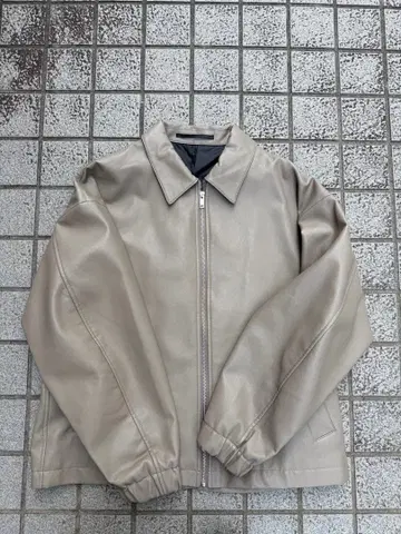 베이지 합성 피혁 자켓