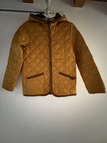 LAVENHAM 퀼팅 자켓 후드 부착 머스타드