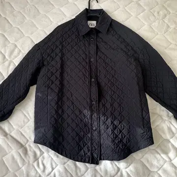 새상품급 ZARA 블랙 퀼팅 자켓 블루종