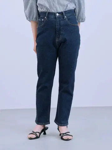 택 포함 미사용 COHINA DENIM 슬림 스트레이트 short 인디고