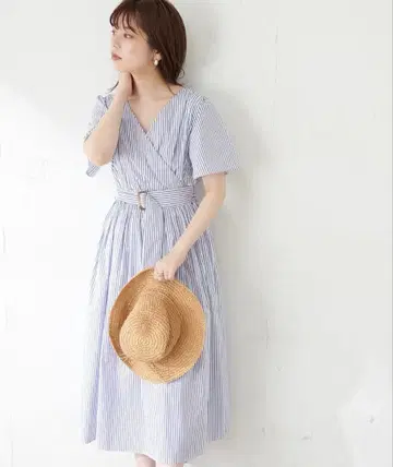 내추럴 꾸뛰르 스트라이프 패턴 원피스
