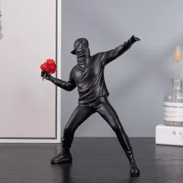 뱅크시 Banksy 아트 꽃을 버리는 소년 피규어 오브제 블랙