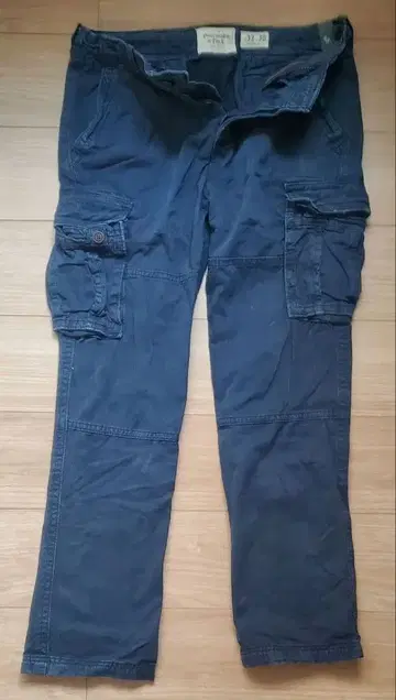 미사용 Abercrombie & Fitch 카고 팬츠 32 30 네이비