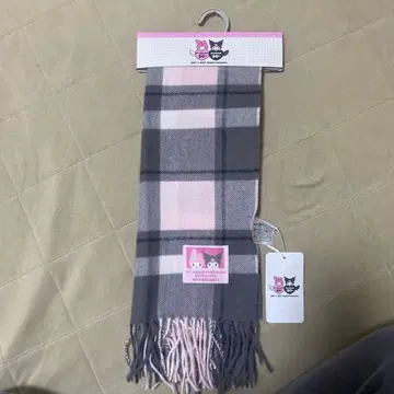 마이멜로디 쿠로미 머플러 체크 무늬